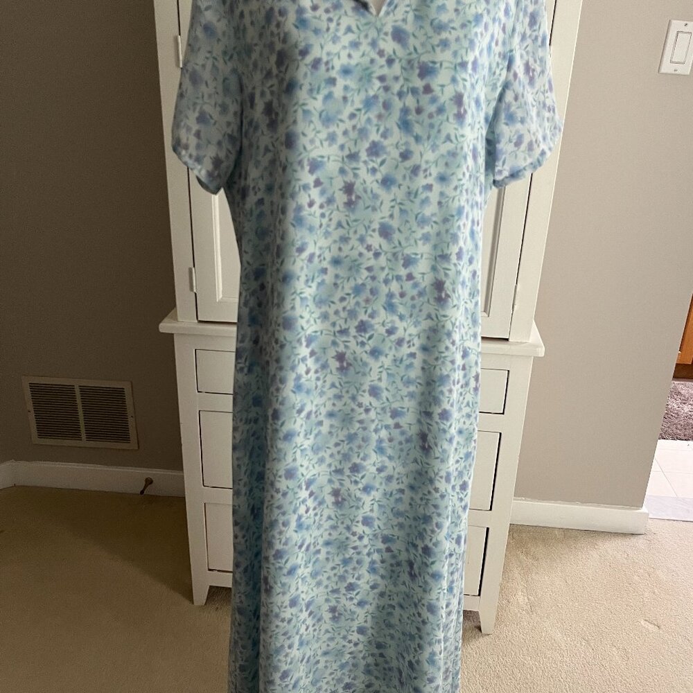 woman's used dress